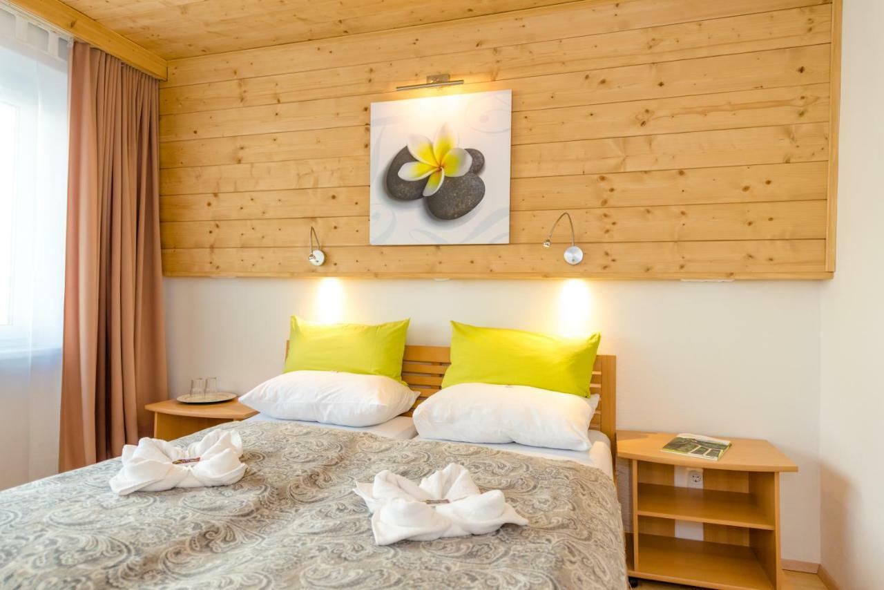 Landpension Birker - Self Check-In Weisskirchen in Steiermark ภายนอก รูปภาพ
